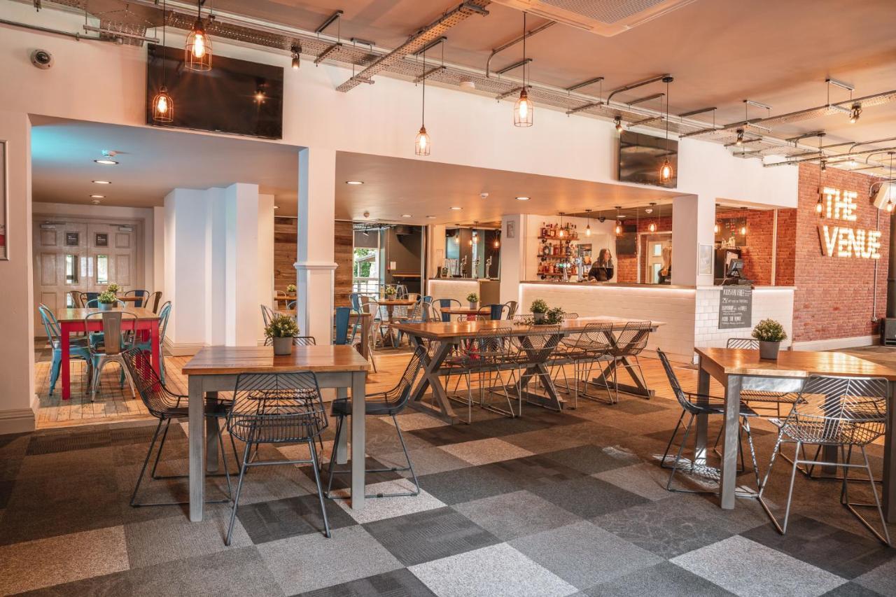 The Venue Serviced Apartments هدرزفيلد المظهر الخارجي الصورة