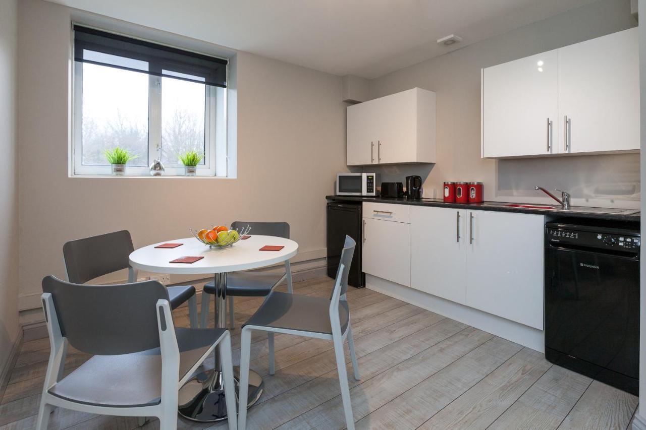 The Venue Serviced Apartments هدرزفيلد المظهر الخارجي الصورة